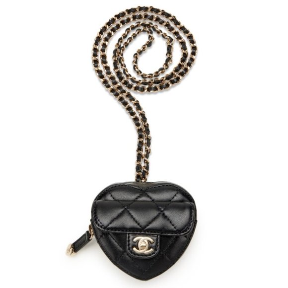 NEW Chanel CC in Love Heart Necklace Mini Bag Coin Purse Black Quilted Lambskin - Picture 1 of 11